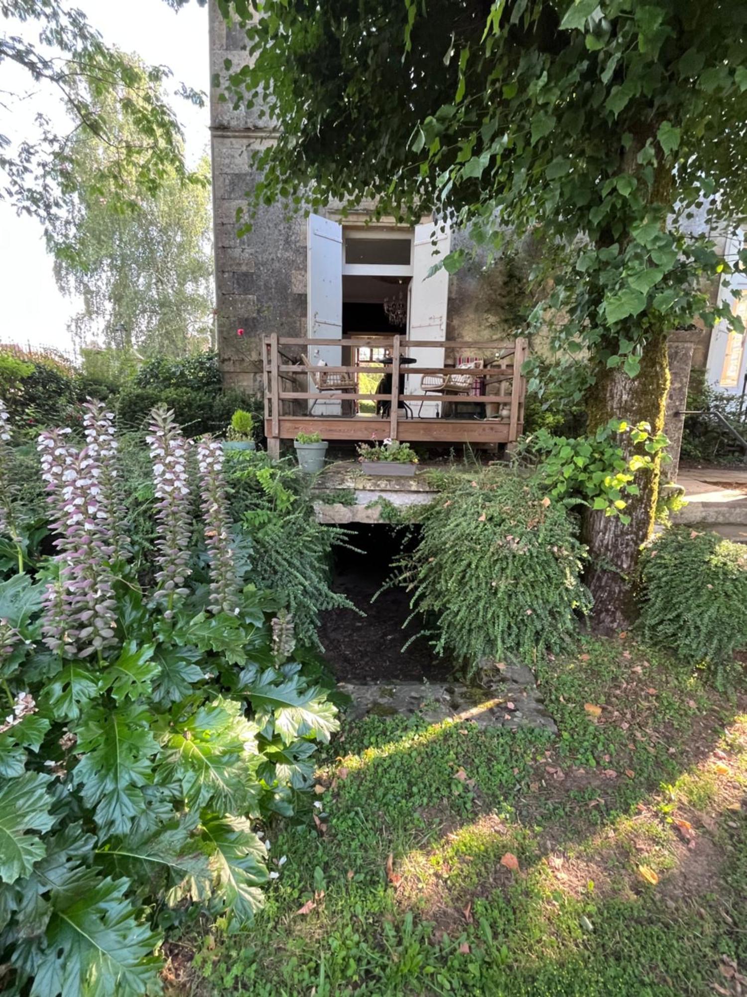 לינה וארוחת בוקר Lanouaille Maison De Mags & Mags מראה חיצוני תמונה